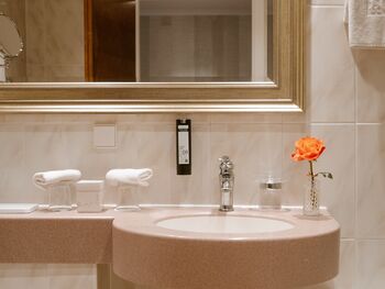 Badezimmer Hotel Stefanie Wien