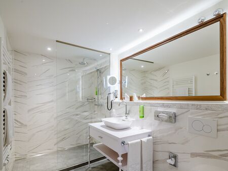 Bathroom Hotel Stefanie Vienna